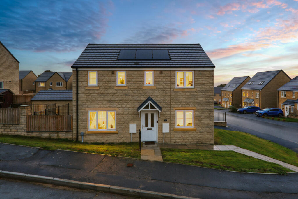 Main image of property: Crooked Road, Bradford, BD10