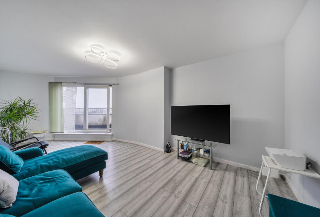 Main image of property: Kenton Road, Harrow, HA3