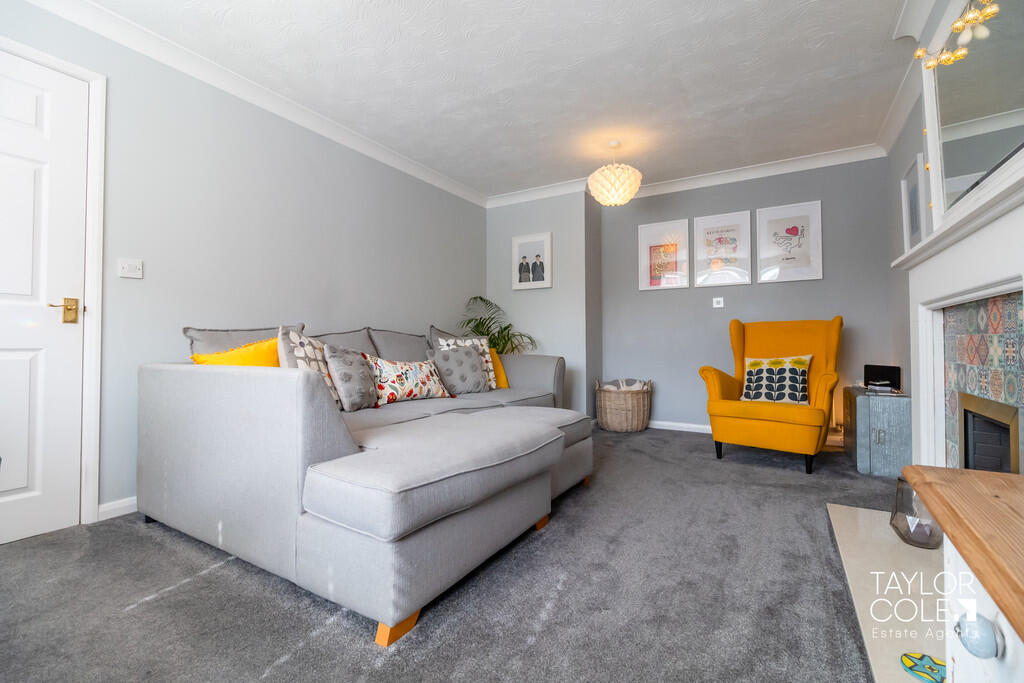 House in South Derbyshire, Derbyshire - View 5