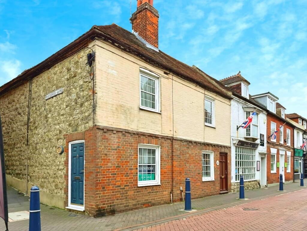 Main image of property: High Street, Hythe