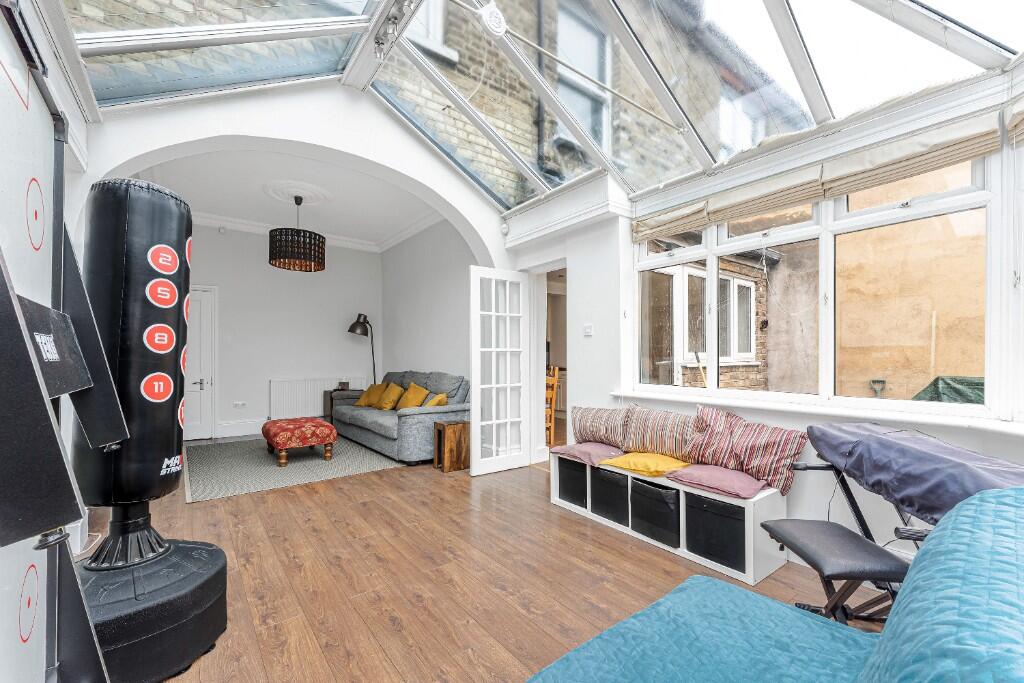 Eastwood Road, London, E18 - View 6