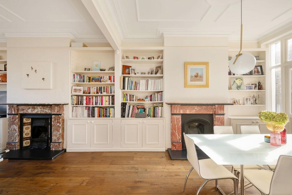 House in London, Brondesbury Park, Brondesbury - View 2
