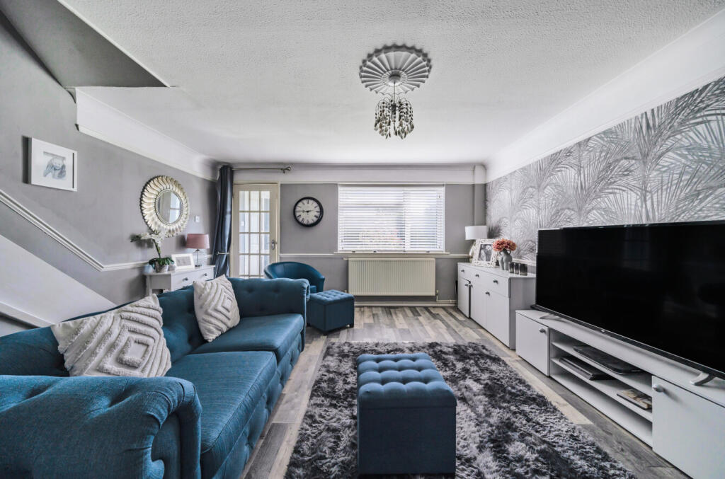 House in Bromley - View 2