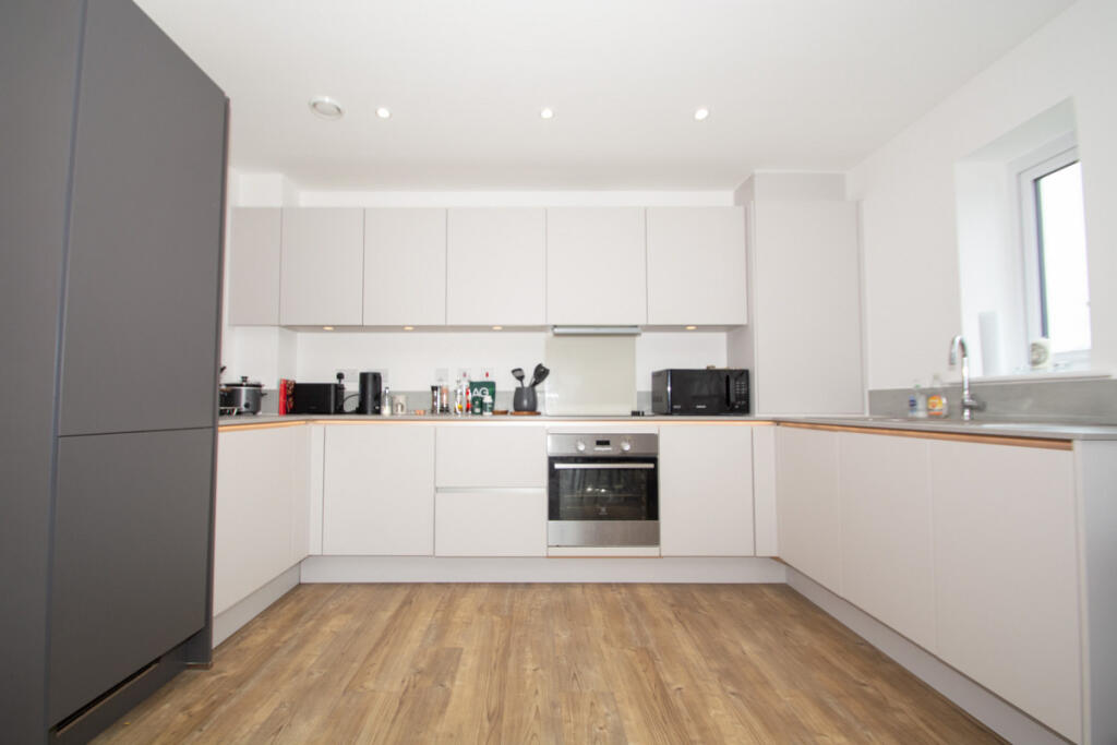 Apartment in Chelmsford - View 4