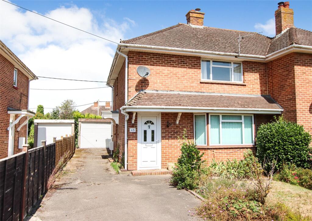 Main image of property: Pennington Oval, Pennington, Lymington, SO41