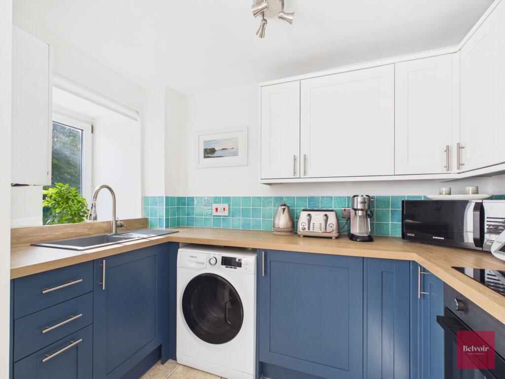 Apartment in Swansea - View 4