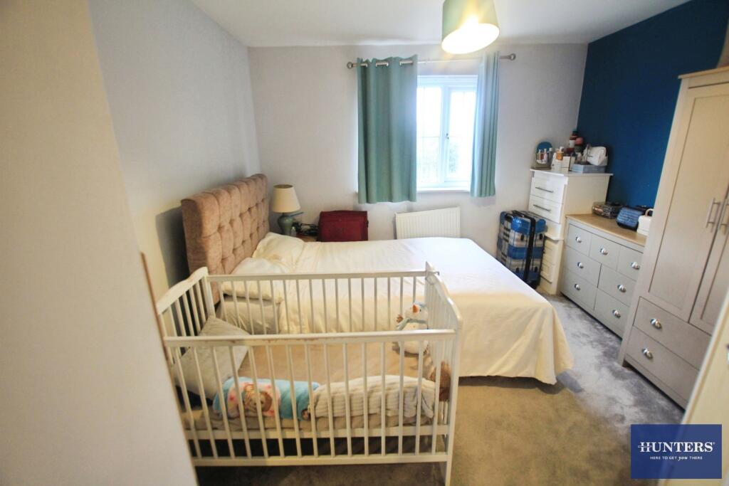 Apartment in Bradford - More