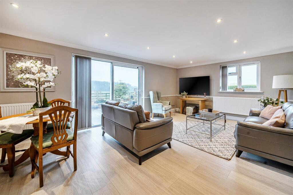 House in Stoke Bruerne - View 3