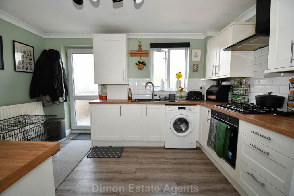 House in Portsmouth - More