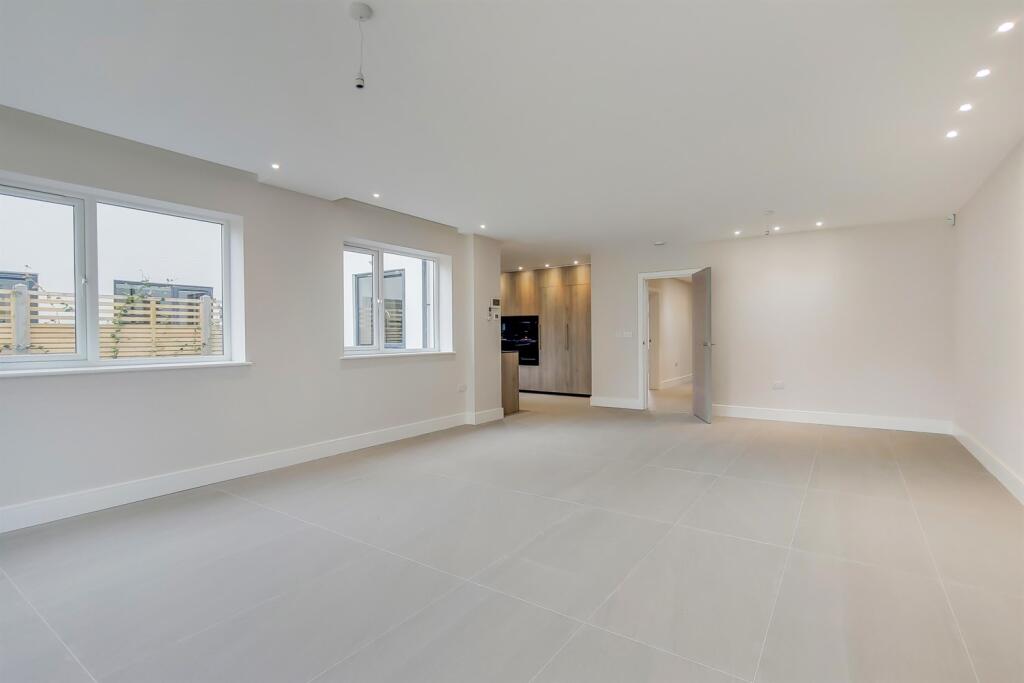 House in London - More