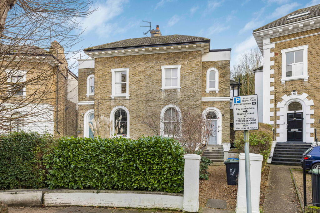 Main image of property: The Waldrons, Croydon, CR0