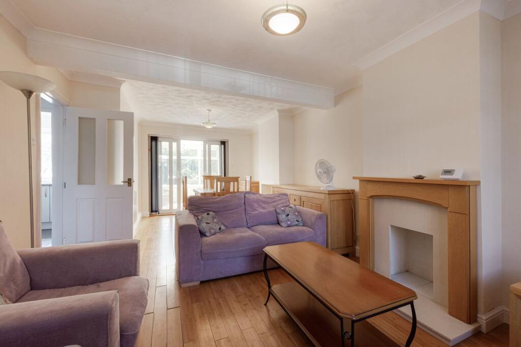House in London - View 5