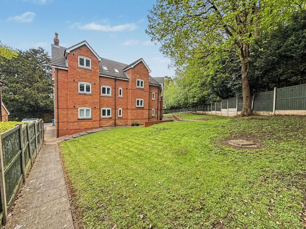 Apartment in Stafford, Fulford - View 2
