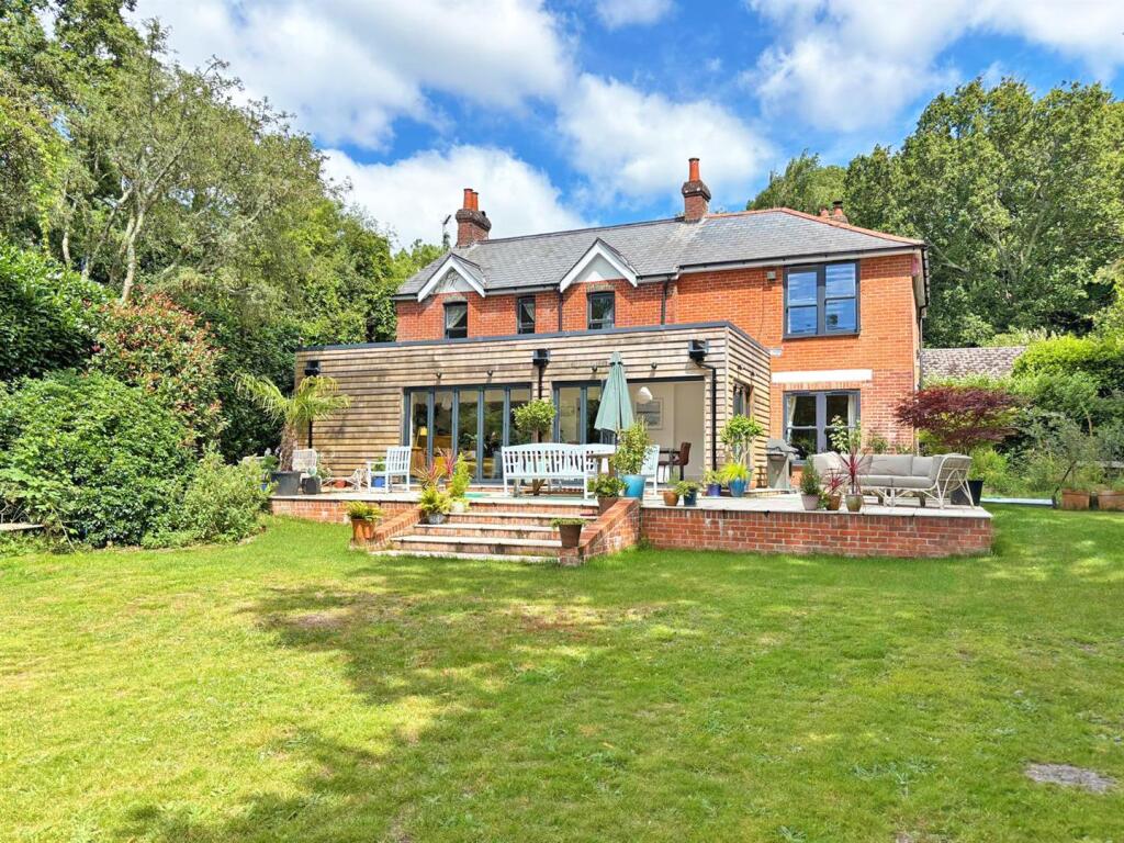 Main image of property: Setley, Brockenhurst