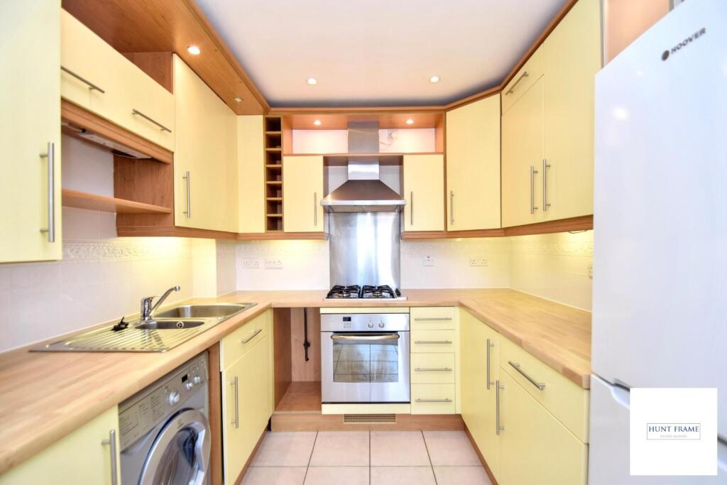 Apartment in Eastbourne, Langney Point, Sovereign Harbour - View 4