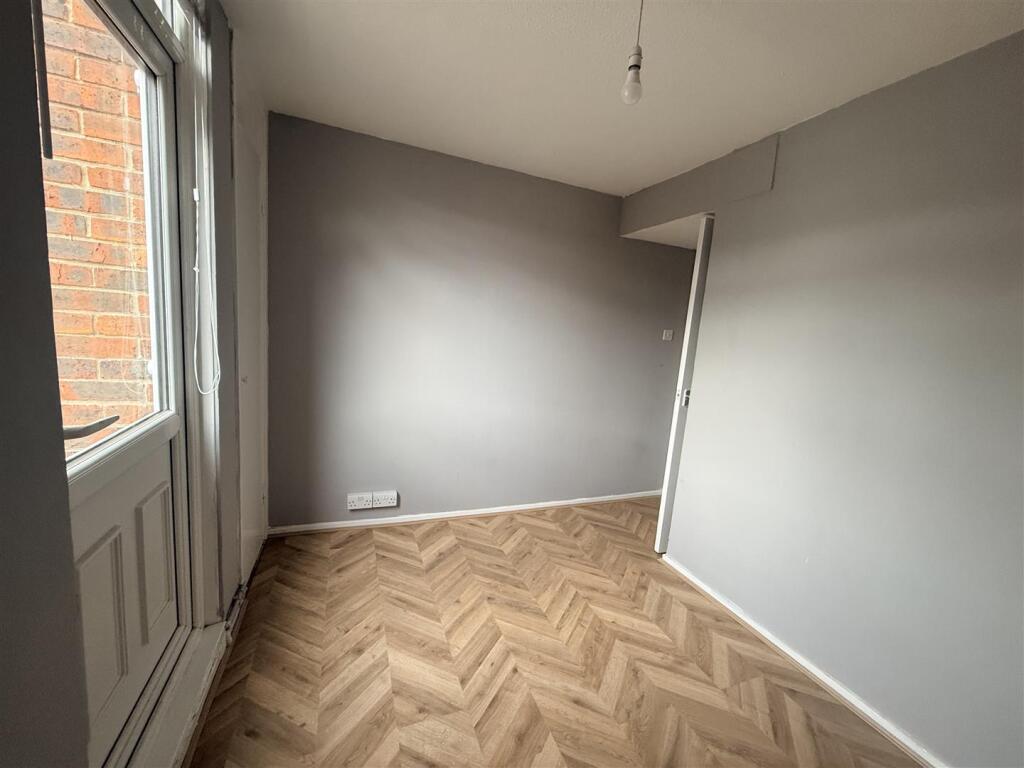 House in London - View 5