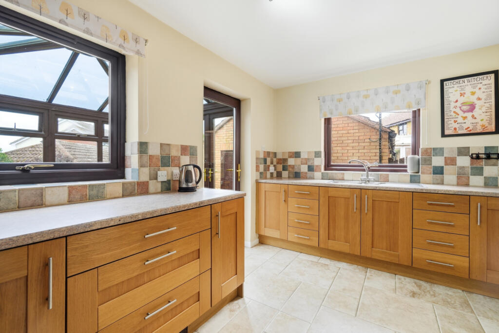 Goddard Way, Saffron Walden, Essex, CB10 photo 5