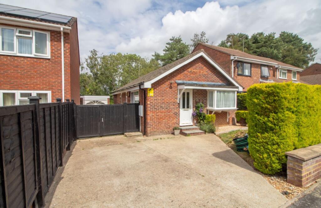 Main image of property: Spruce Avenue, Waterlooville, PO7 8HE