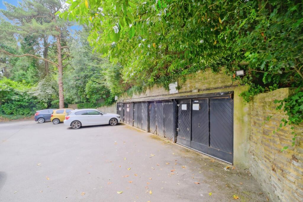 Braidley Road, Bournemouth, Dorset, BH2 photo 2