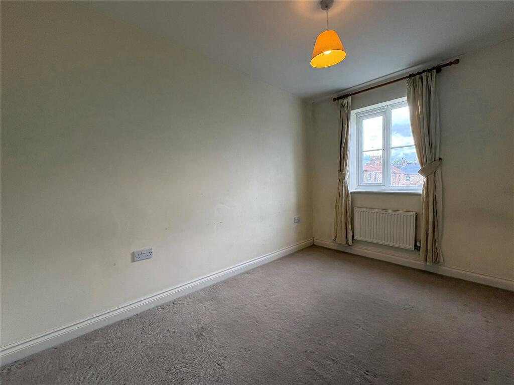 Apartment in Taunton - More