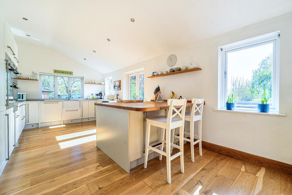 Leyswood, Groombridge, TN3 - View 3