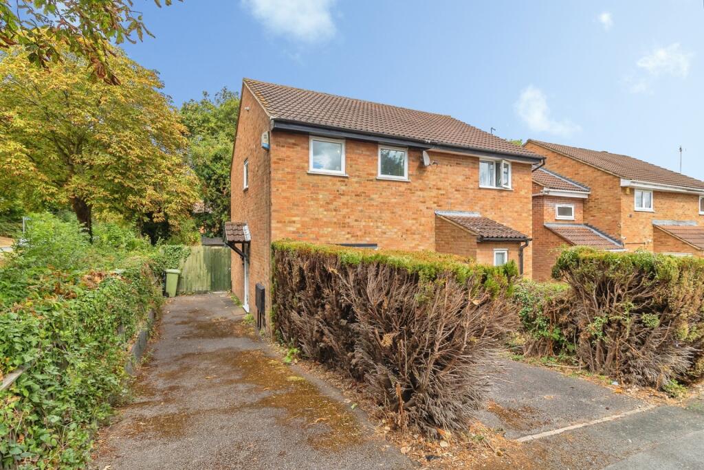 Main image of property: Squires Close, Coffee Hall, Milton Keynes, Buckinghamshire, MK6
