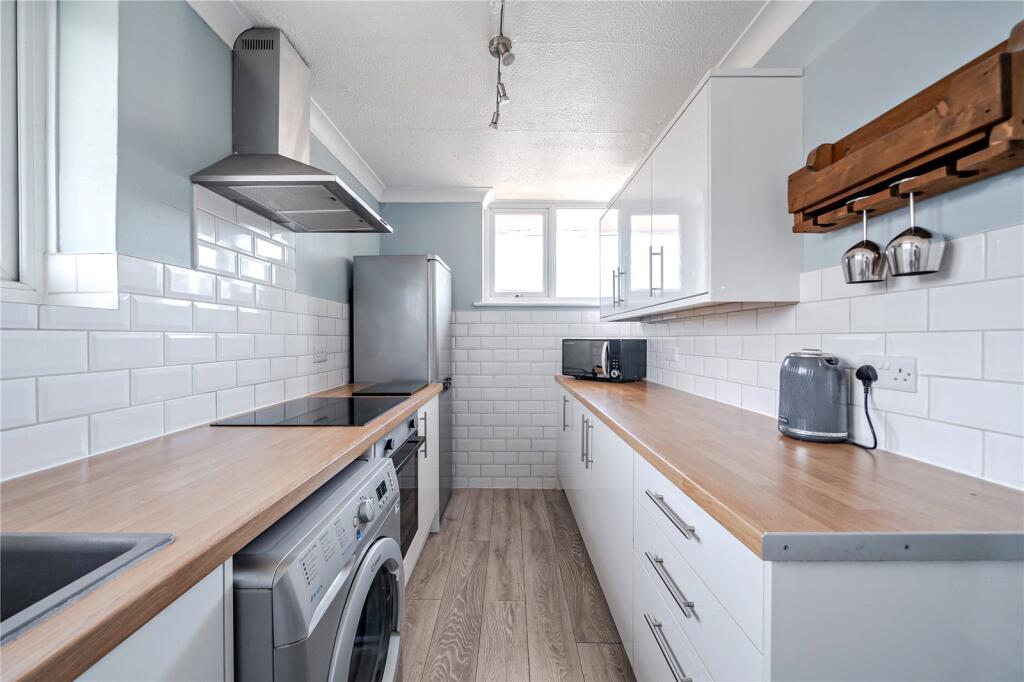 Ferring Street, Ferring, Worthing, West Sussex, BN12 - View 3