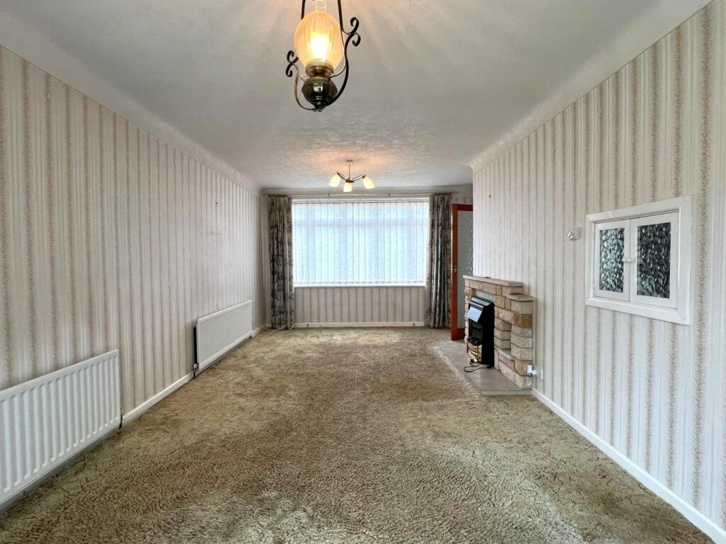 Ashleigh Close, Hythe photo 2