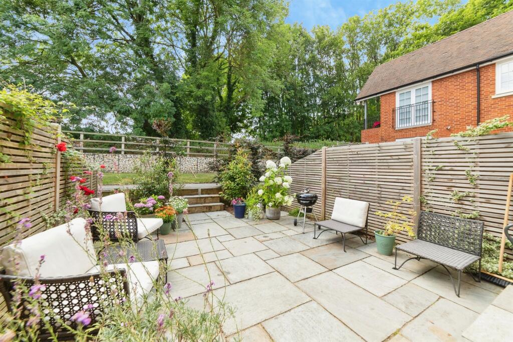 Apartment in Welwyn Hatfield, Welwyn - More