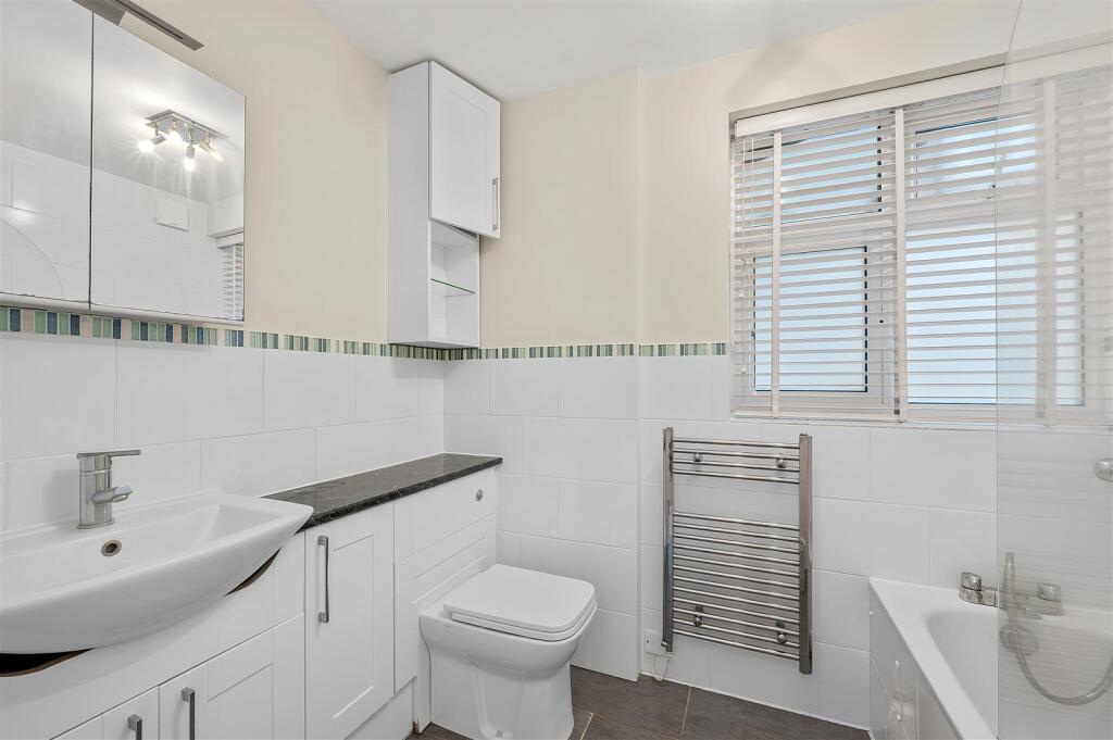 Apartment in London - View 4