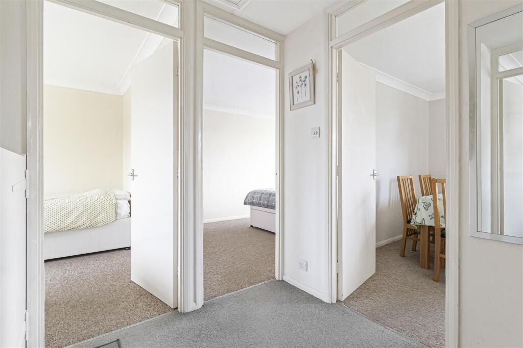 Apartment in Cambridge - More