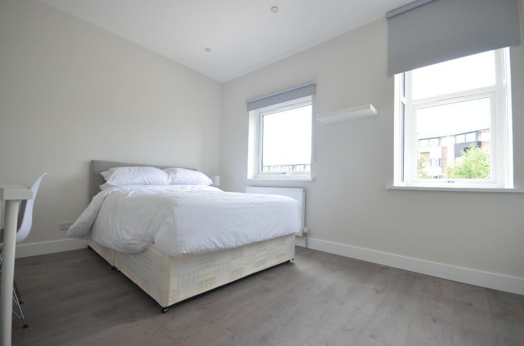 5 bedroom town house for rent
