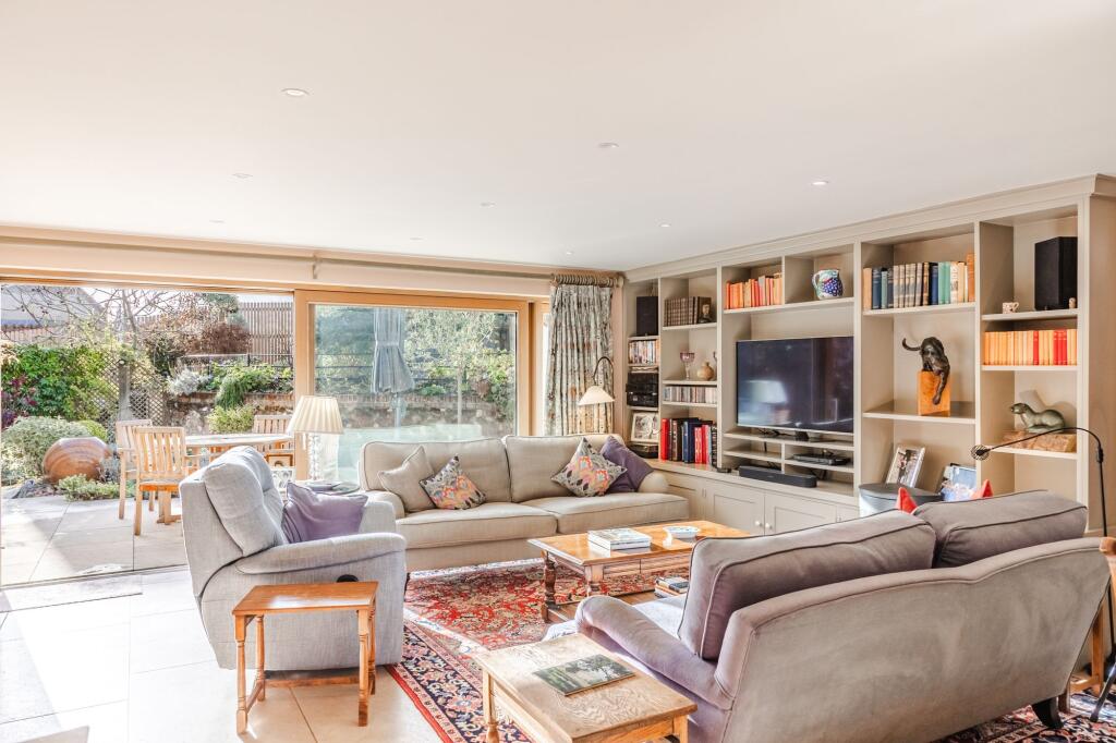 Impressive Barn Conversion in Sedgeford photo 2