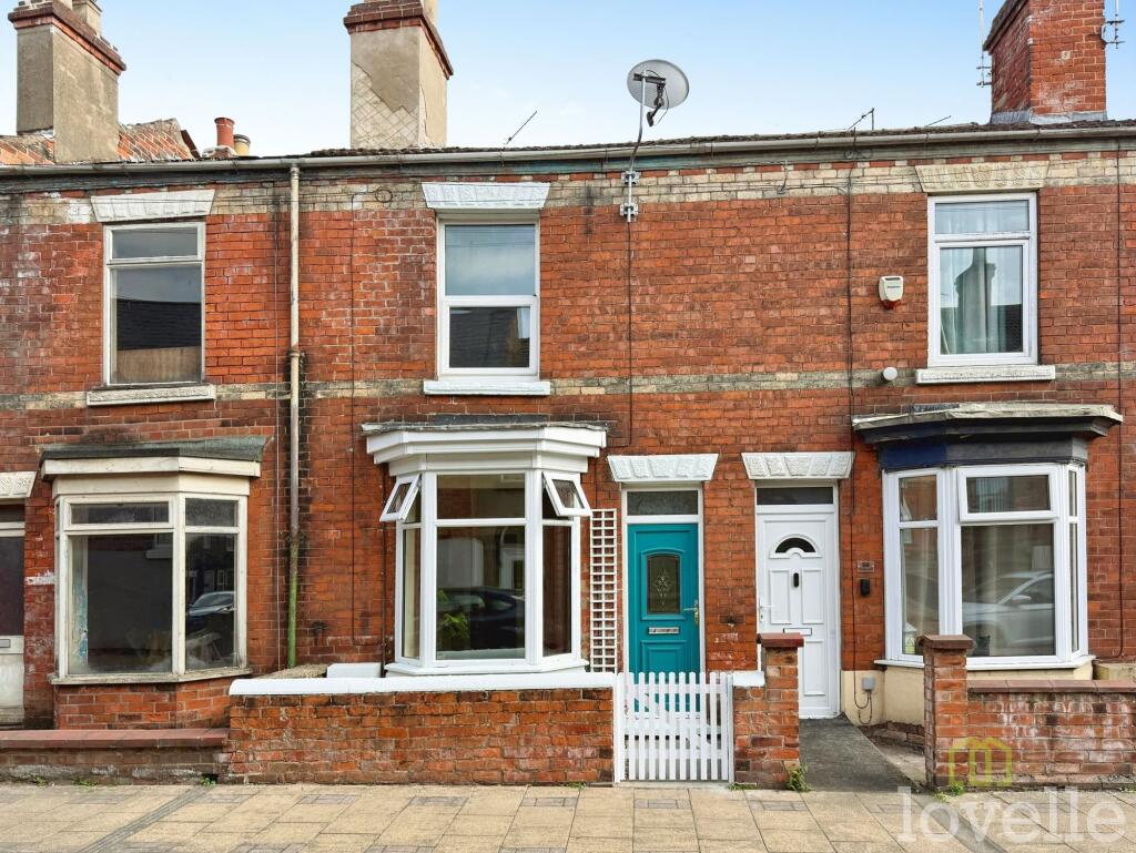 2-bed terraced on Etherington Street, Gainsborough, DN21, £90,000