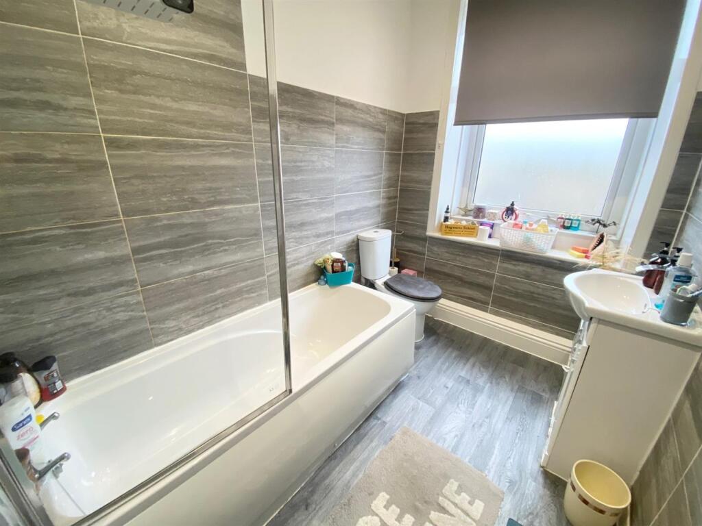 Apartment in Huddersfield - More
