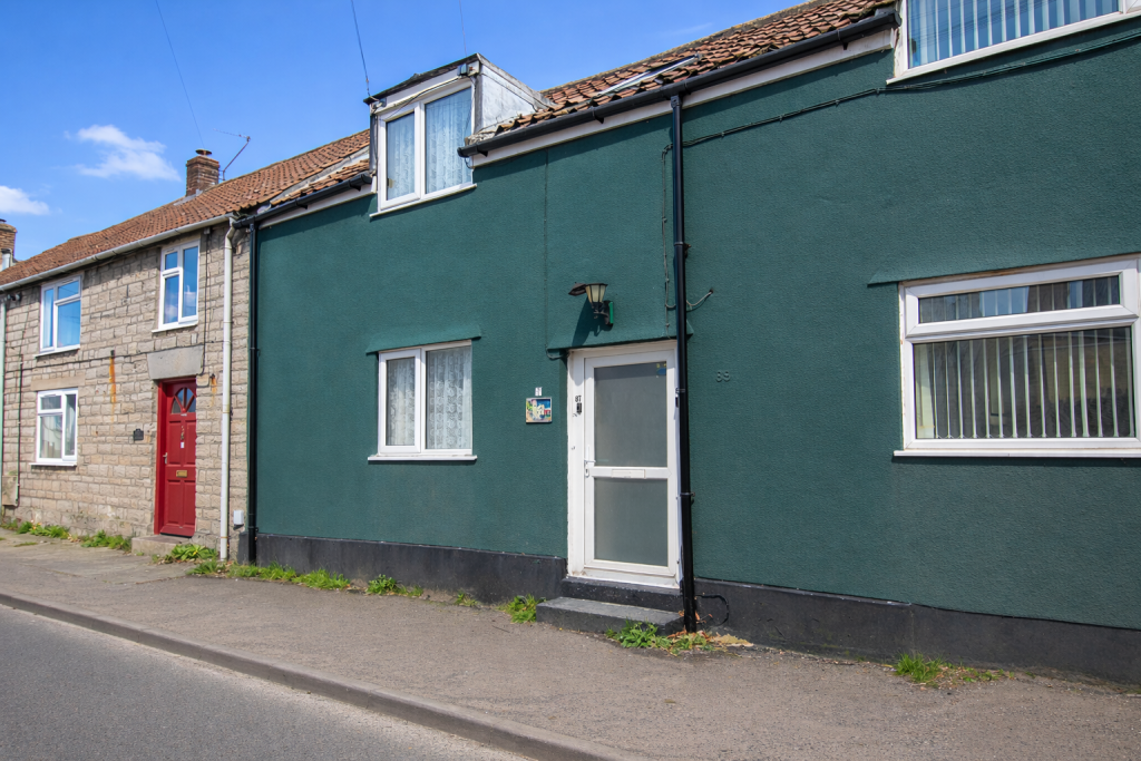 Main Street, Walton