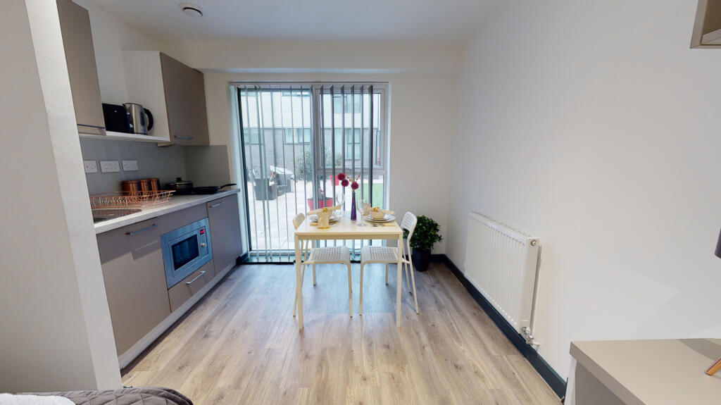 Studio flat on 242 Block B Opto Village 4 Dumfries Street, Luton, LU1, £60,000