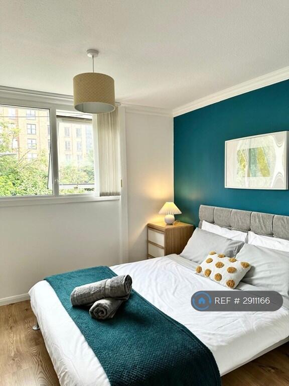 3 bedroom end of terrace house for rent