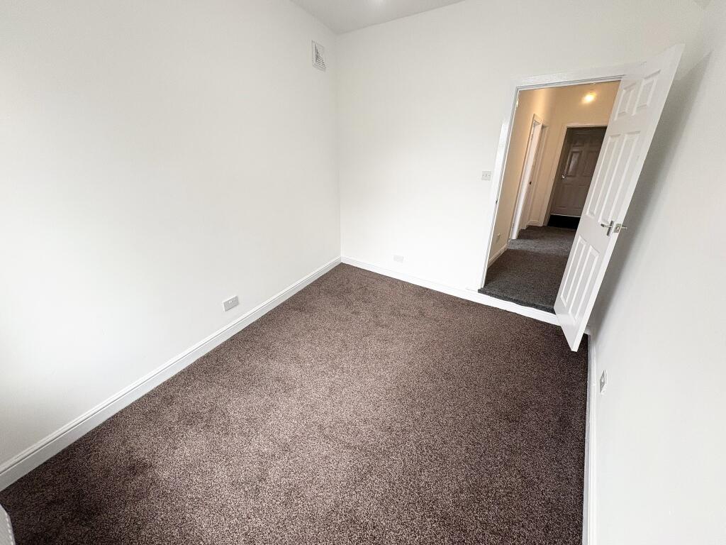 Apartment in Salford, Greater Manchester - View 4