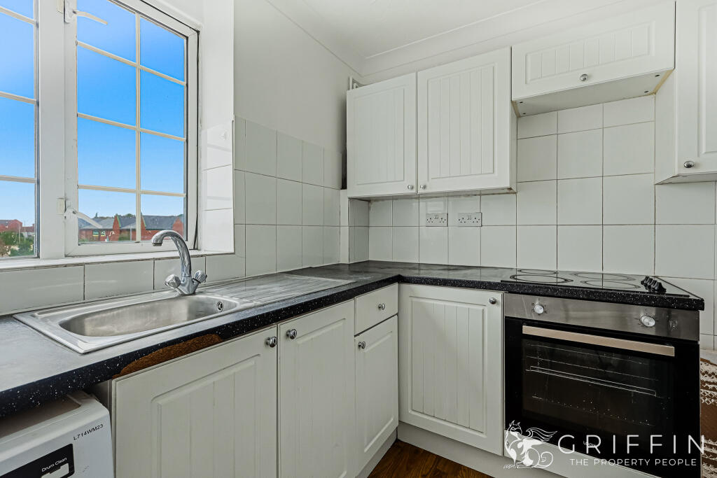 Apartment in Grays, Badgers Dene, Little Thurrock - View 5