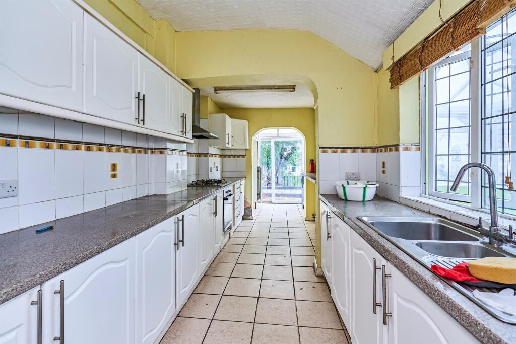 House in Wolverhampton - View 4