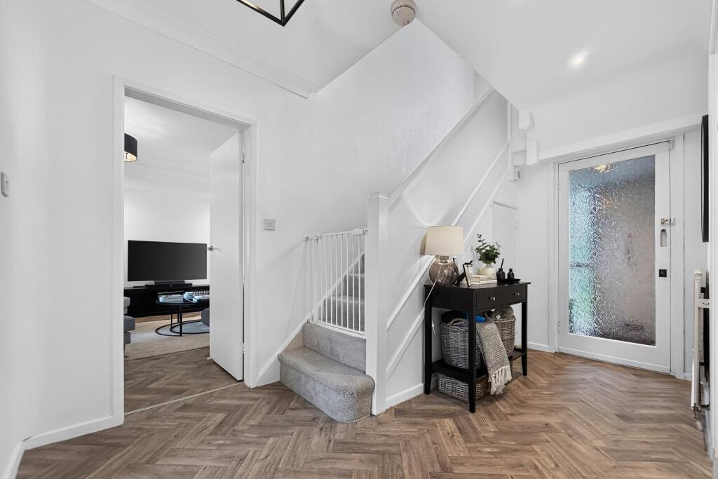 House in Trafford, Greater Manchester - More