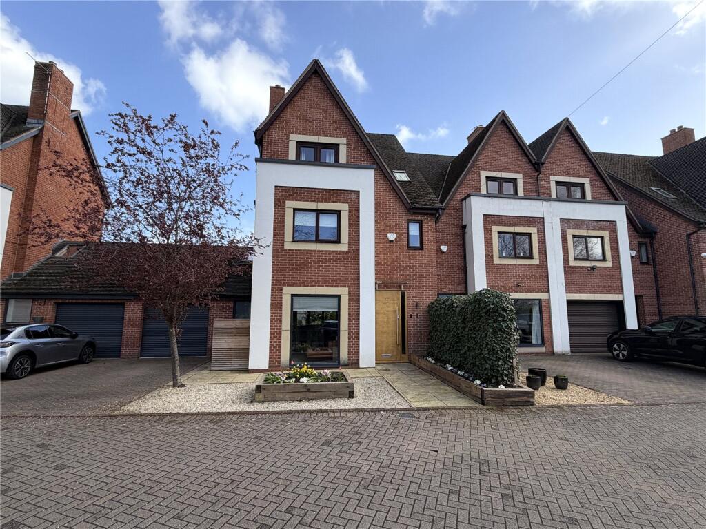 Main image of property: Derwent Avenue, Chorlton, M21