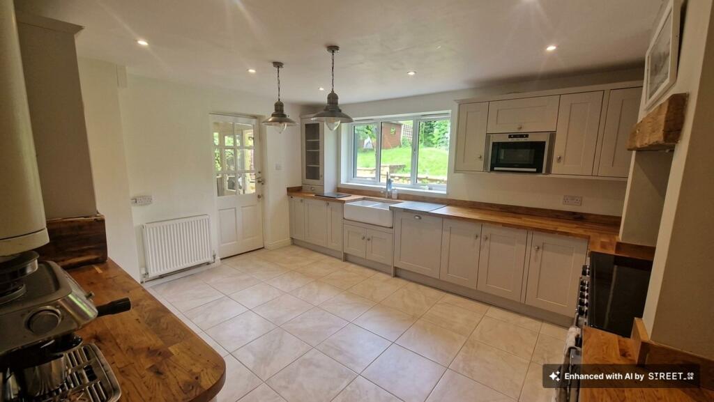 House in Cotswold, Gloucestershire - View 4