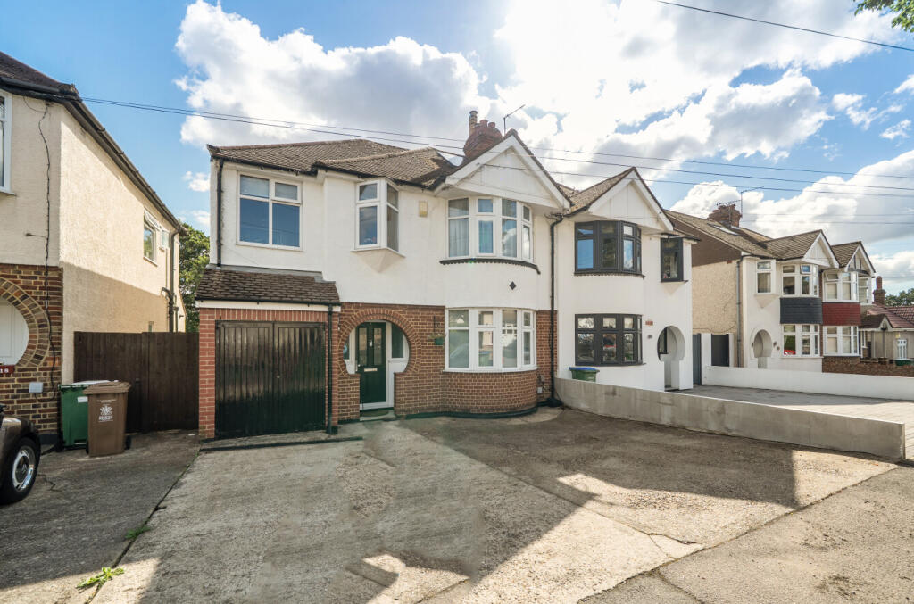 Main image of property: Park Grove, Bexleyheath, Kent, DA7