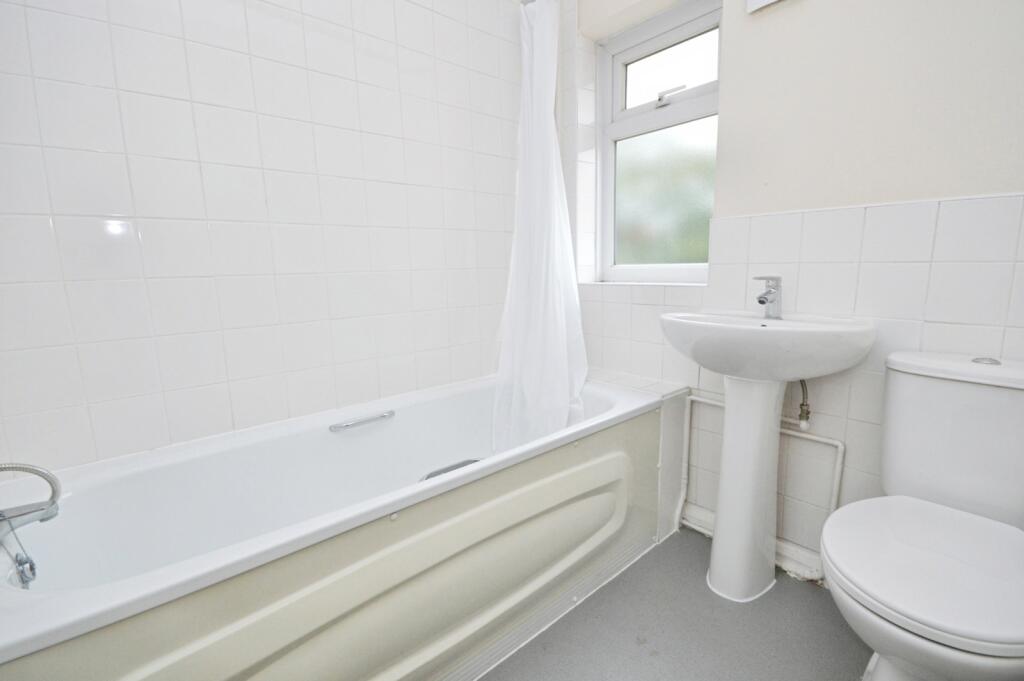 House in Twickenham - View 4
