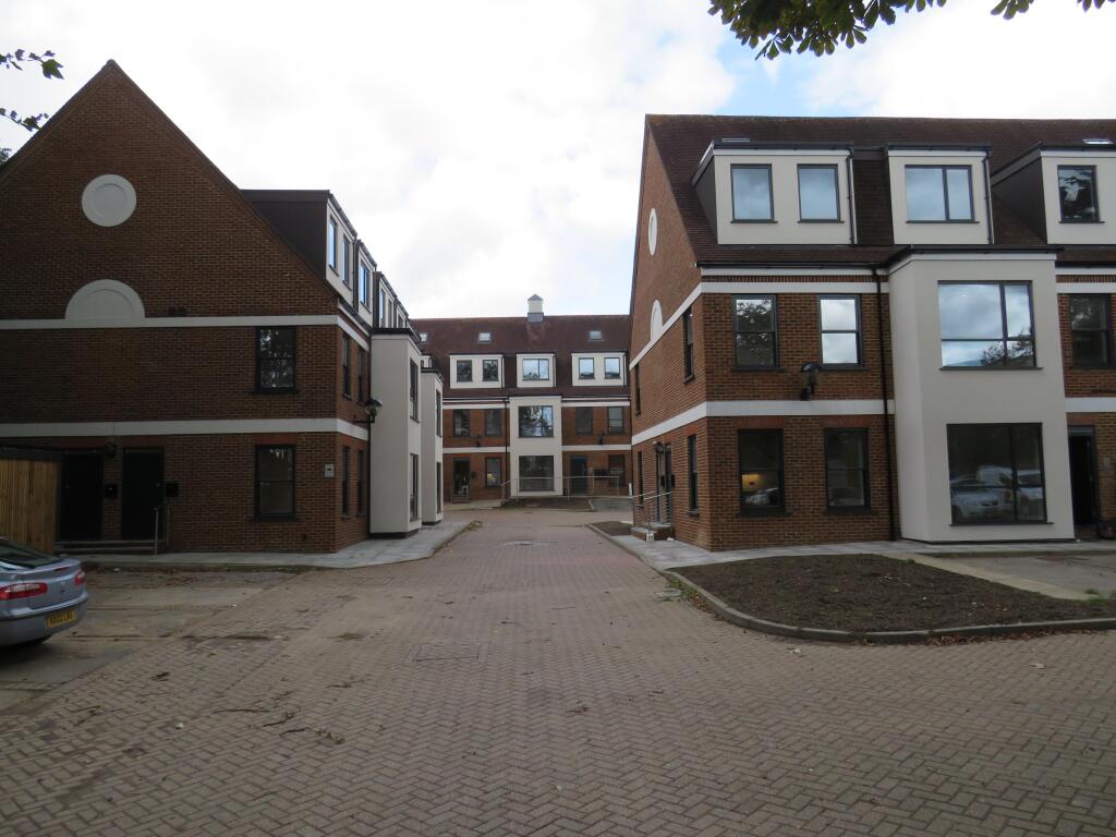 Main image of property: Flat 18, Shaftesbury Court