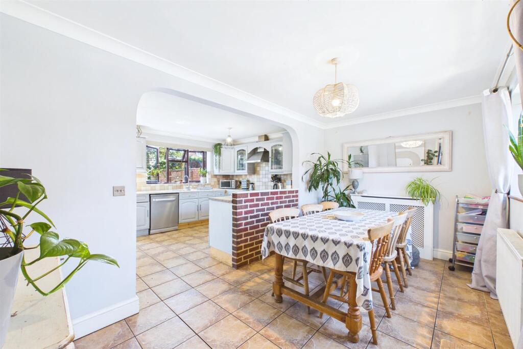 Stocks Loke, Cawston - View 4
