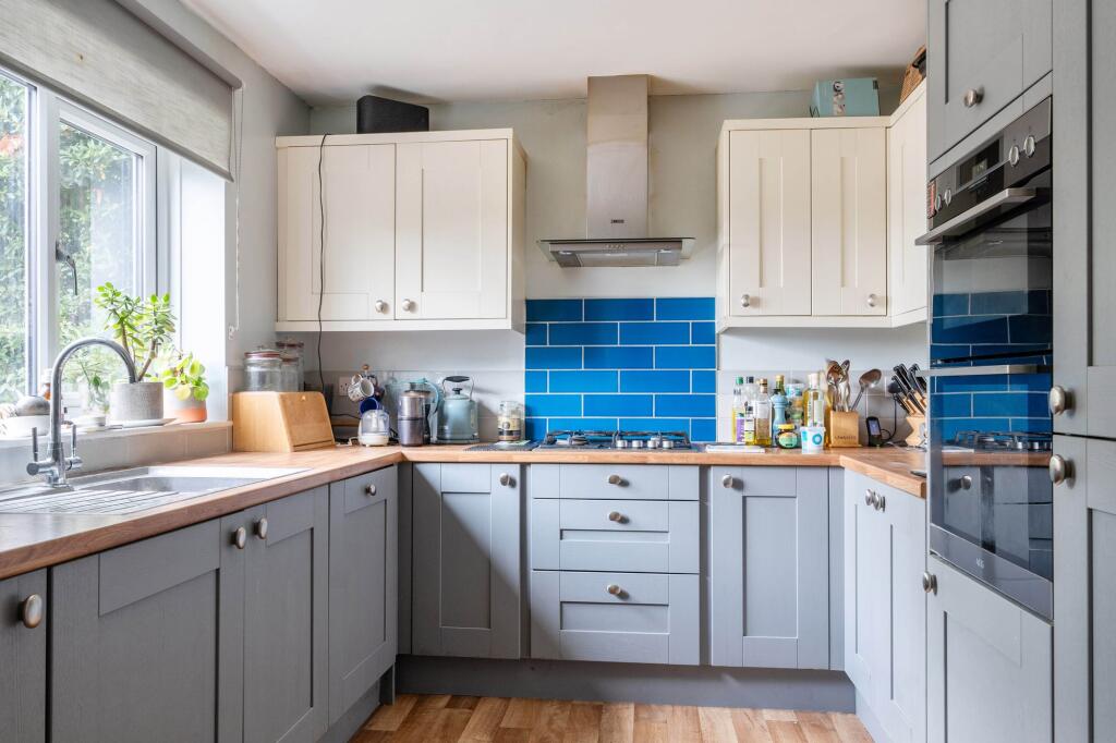 House in Southampton - View 4