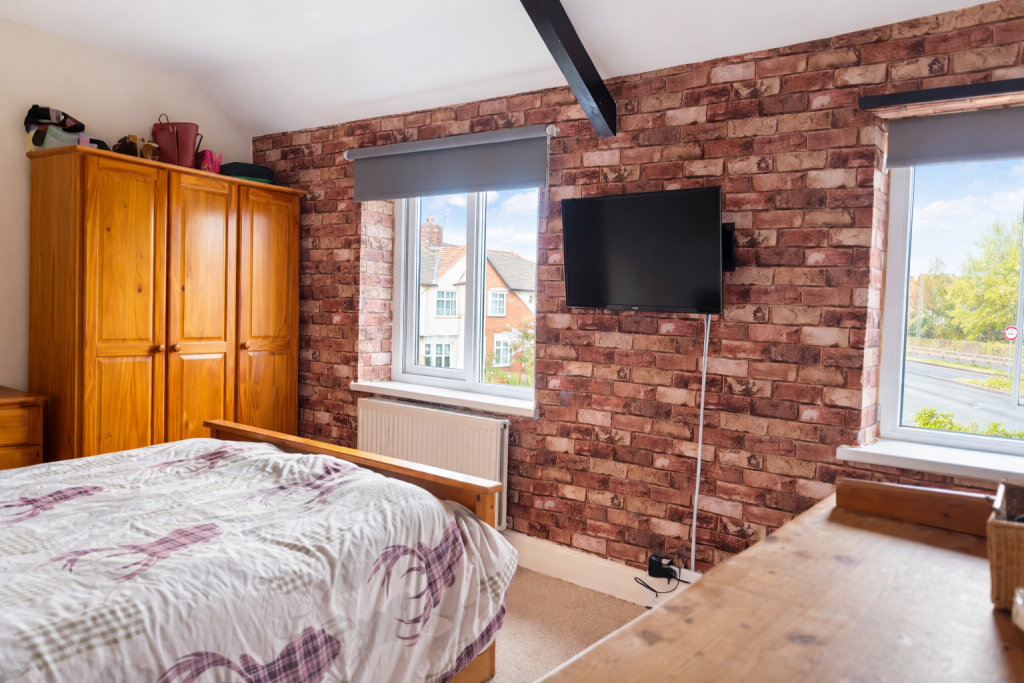 House in South Tyneside, North East - More
